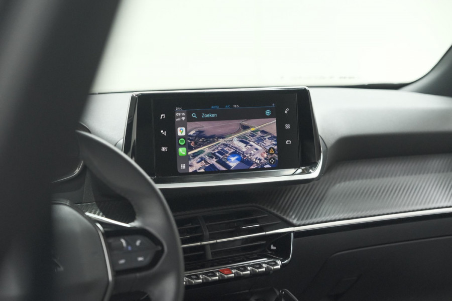 Peugeot 2008 PureTech 130 Allure | Camera | Apple Carplay | Parkeersensoren