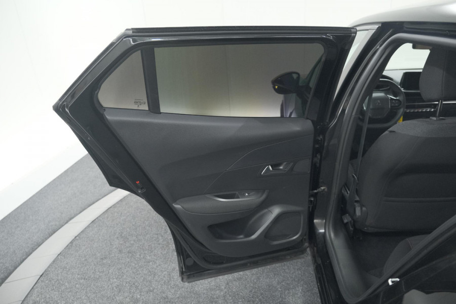 Peugeot 2008 PureTech 130 Allure | Camera | Apple Carplay | Parkeersensoren