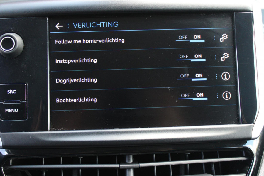 Peugeot 2008 1.2 130PK ALLURE | AFNEEMBARE TREKHAAK | APPLE CARPLAY/ANDROID AUTO | ALL SEASON BANDEN | GRIPP CONTROL | CRUISE CONTROL | CLIMATE CONTROL | LICHTMETALEN VELGEN |