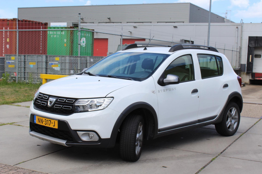 Dacia Sandero 0.9 TCe Bi-Fuel SL Stepway LPG3 1E EIG MULTIMEDIA airco cruise TREKHAAK PARKEERSENSOREN