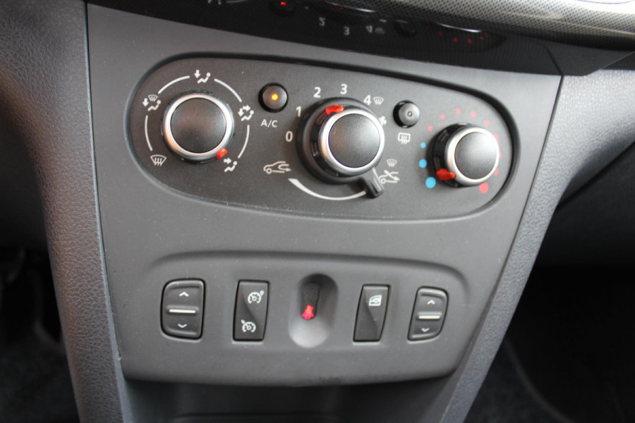 Dacia Sandero 0.9 TCe Bi-Fuel SL Stepway LPG3 1E EIG MULTIMEDIA airco cruise TREKHAAK PARKEERSENSOREN