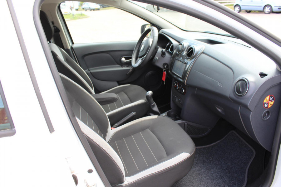 Dacia Sandero 0.9 TCe Bi-Fuel SL Stepway LPG3 1E EIG MULTIMEDIA airco cruise TREKHAAK PARKEERSENSOREN