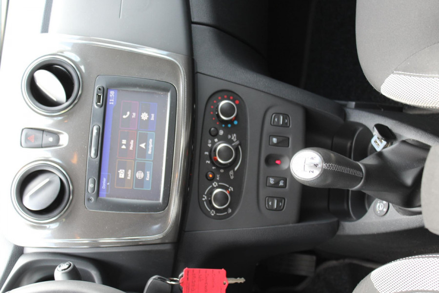 Dacia Sandero 0.9 TCe Bi-Fuel SL Stepway LPG3 1E EIG MULTIMEDIA airco cruise TREKHAAK PARKEERSENSOREN