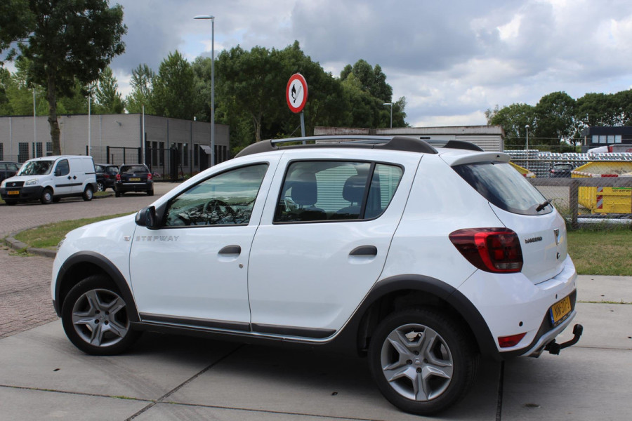 Dacia Sandero 0.9 TCe Bi-Fuel SL Stepway LPG3 1E EIG MULTIMEDIA airco cruise TREKHAAK PARKEERSENSOREN