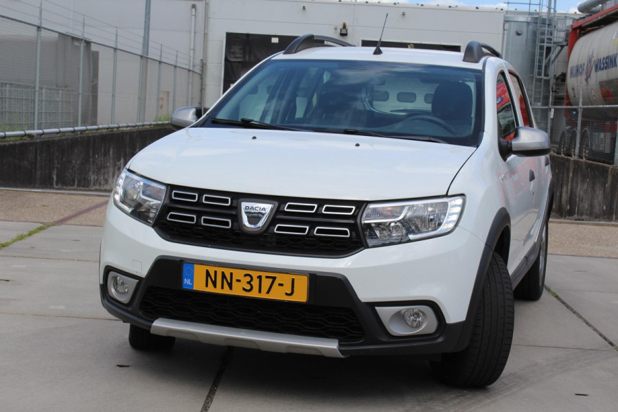 Dacia Sandero 0.9 TCe Bi-Fuel SL Stepway LPG3 1E EIG MULTIMEDIA airco cruise TREKHAAK PARKEERSENSOREN