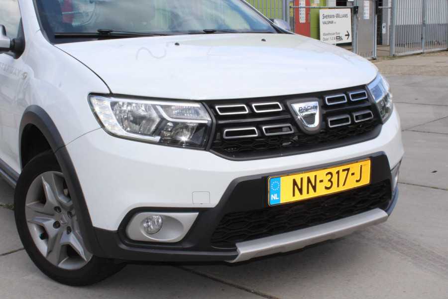 Dacia Sandero 0.9 TCe Bi-Fuel SL Stepway LPG3 1E EIG MULTIMEDIA airco cruise TREKHAAK PARKEERSENSOREN