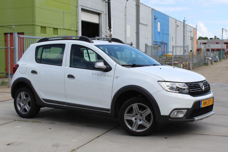 Dacia Sandero 0.9 TCe Bi-Fuel SL Stepway LPG3 1E EIG MULTIMEDIA airco cruise TREKHAAK PARKEERSENSOREN