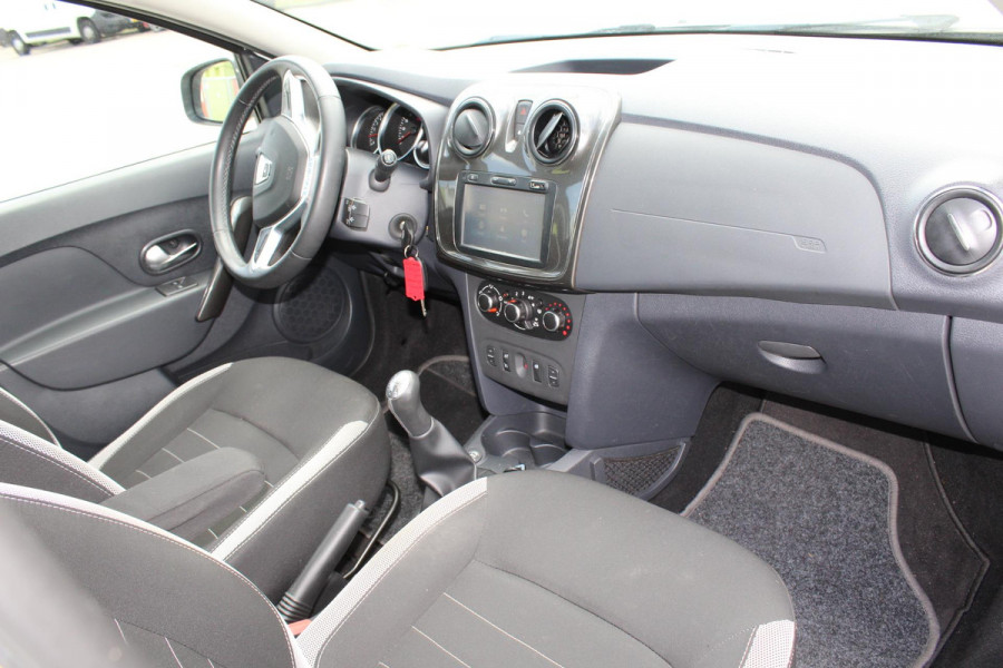 Dacia Sandero 0.9 TCe Bi-Fuel SL Stepway LPG3 1E EIG MULTIMEDIA airco cruise TREKHAAK PARKEERSENSOREN