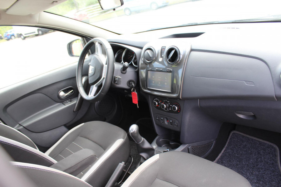 Dacia Sandero 0.9 TCe Bi-Fuel SL Stepway LPG3 1E EIG MULTIMEDIA airco cruise TREKHAAK PARKEERSENSOREN