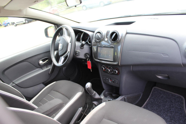 Dacia Sandero 0.9 TCe Bi-Fuel SL Stepway LPG3 1E EIG MULTIMEDIA airco cruise TREKHAAK PARKEERSENSOREN