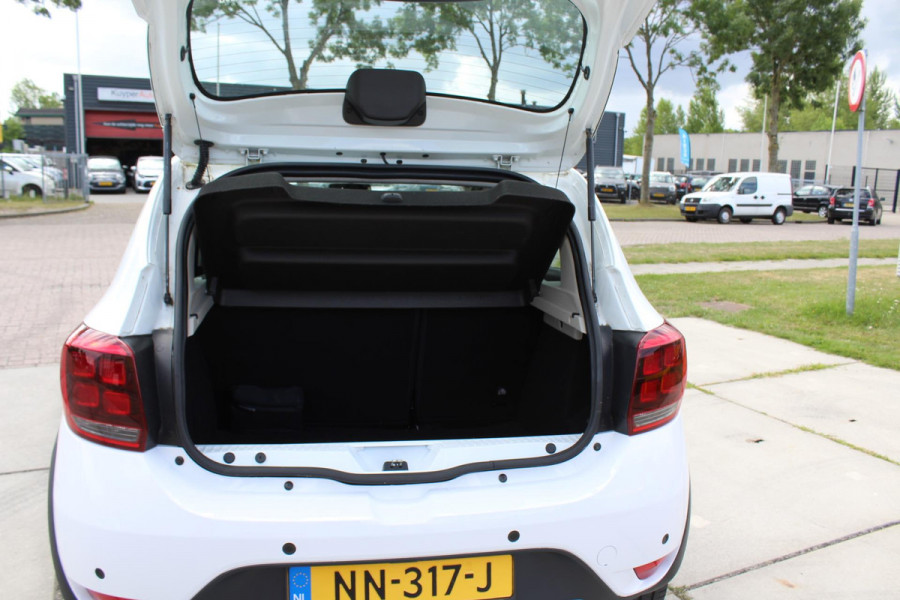 Dacia Sandero 0.9 TCe Bi-Fuel SL Stepway LPG3 1E EIG MULTIMEDIA airco cruise TREKHAAK PARKEERSENSOREN