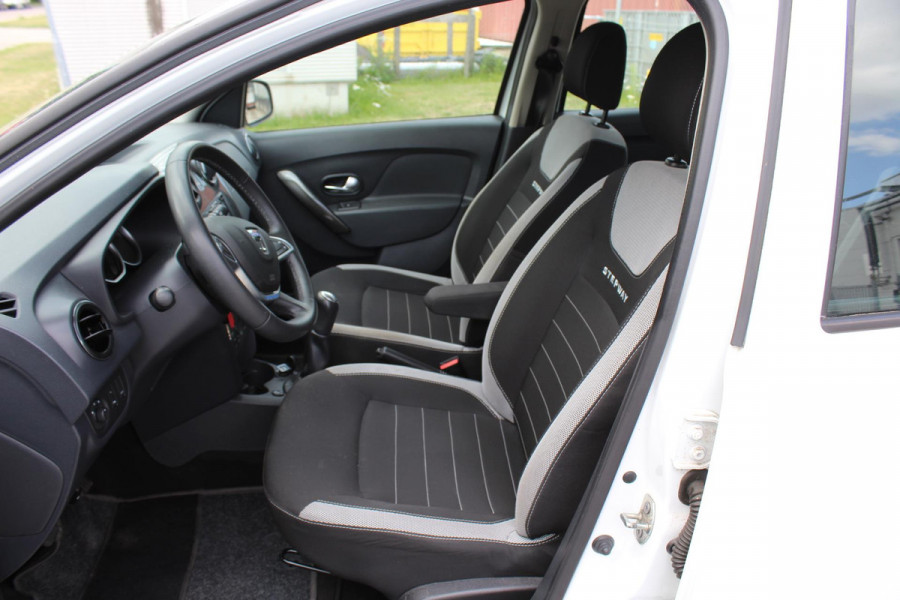 Dacia Sandero 0.9 TCe Bi-Fuel SL Stepway LPG3 1E EIG MULTIMEDIA airco cruise TREKHAAK PARKEERSENSOREN