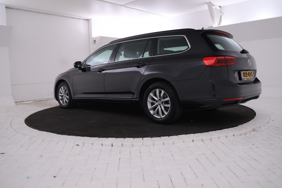 Volkswagen Passat Variant 1.6 TDI Comfort Business automaat, Navigatie, Trekhaak,