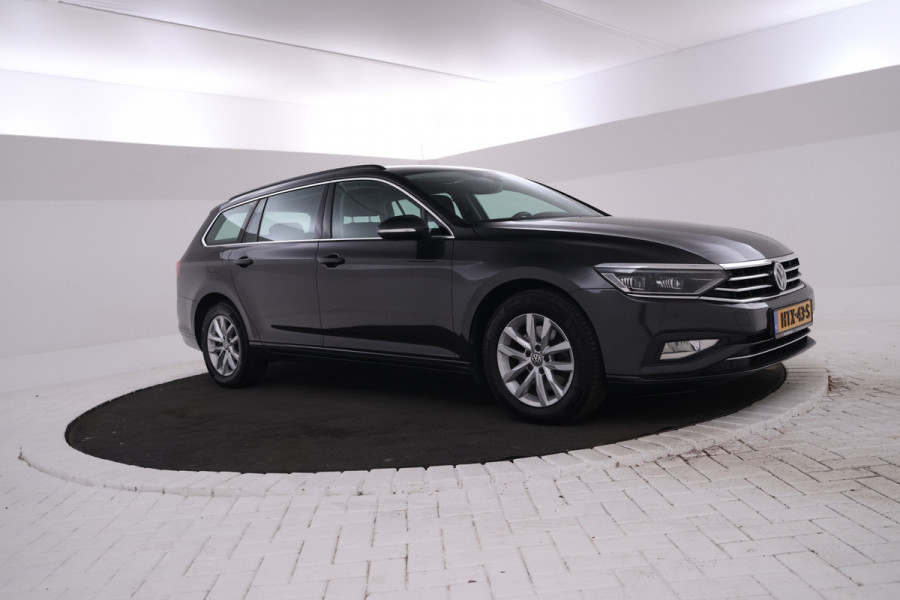 Volkswagen Passat Variant 1.6 TDI Comfort Business automaat, Navigatie, Trekhaak,