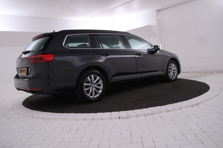 Volkswagen Passat Variant 1.6 TDI Comfort Business automaat, Navigatie, Trekhaak,