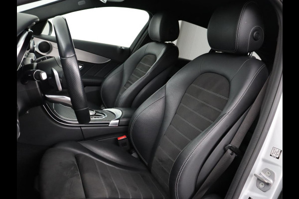 Mercedes-Benz C-Klasse 180 Business Solution AMG | Stoelverwarming | 360 Camera | Trekhaak | Digital Cockpit | Leder/Alcantara | Full LED | Navigatie | Park Assist