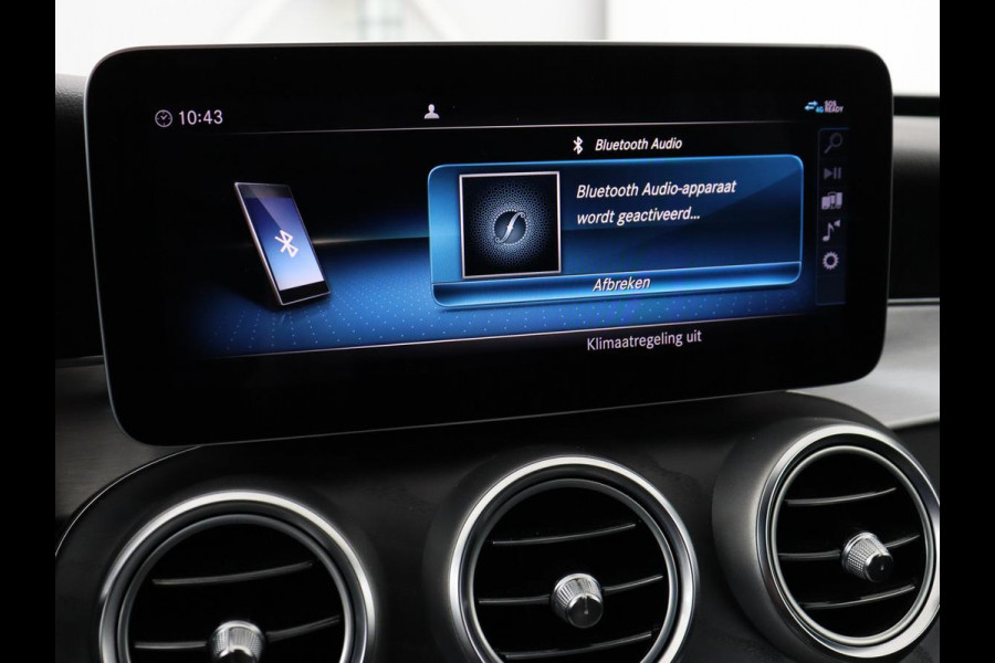 Mercedes-Benz C-Klasse 180 Business Solution AMG | Stoelverwarming | 360 Camera | Trekhaak | Digital Cockpit | Leder/Alcantara | Full LED | Navigatie | Park Assist