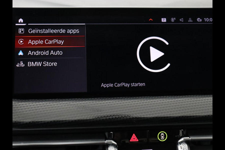 BMW 1-serie 118i Business Edition+ | Sport Line | Leder | Stoelverwarming | Carplay | Camera | Live Cockpit | Sportstoelen | Full LED | Navigatie | Climate control