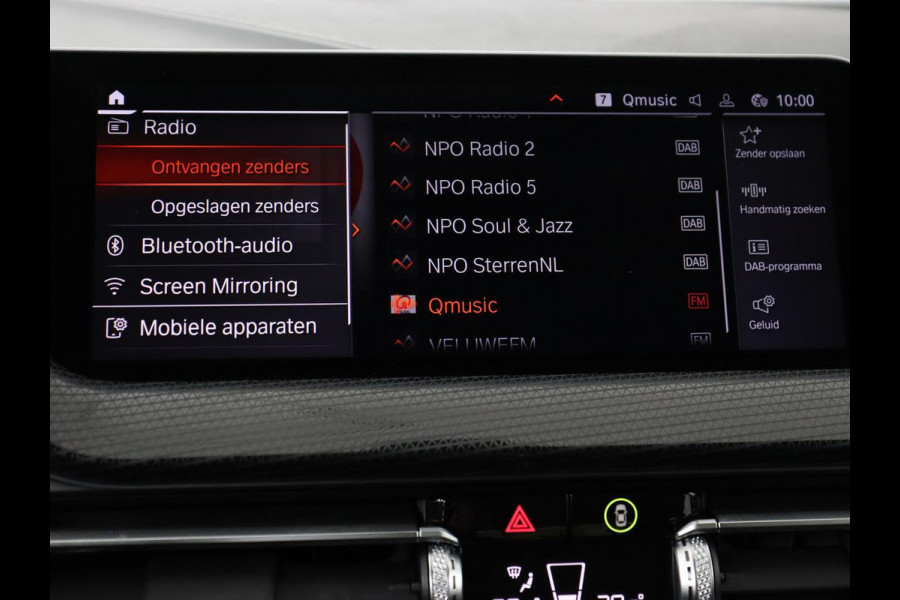 BMW 1-serie 118i Business Edition+ | Sport Line | Leder | Stoelverwarming | Carplay | Camera | Live Cockpit | Sportstoelen | Full LED | Navigatie | Climate control