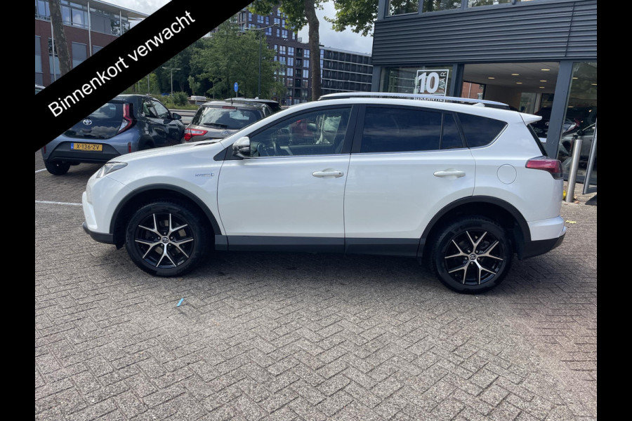 Toyota RAV4 2.5 Hybrid AWD Executive Business | 1650KG trekgewicht | Parkeersensoren | Navigatie | Afneembare Trekhaak