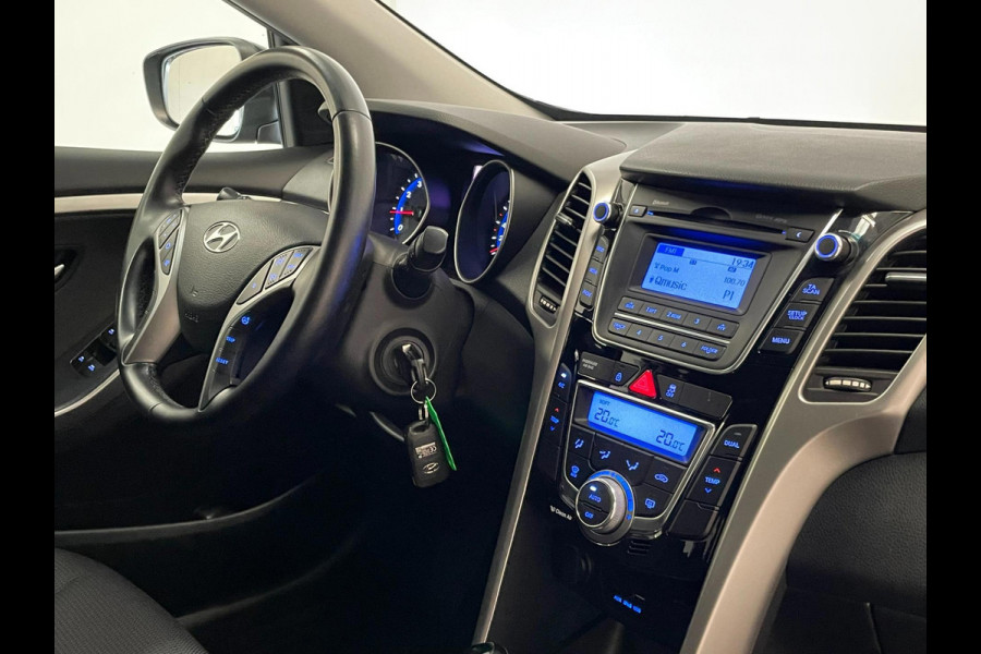 Hyundai i30 1.6 GDi / Aut / Clima / Bluetooth / 18" LM velgen
