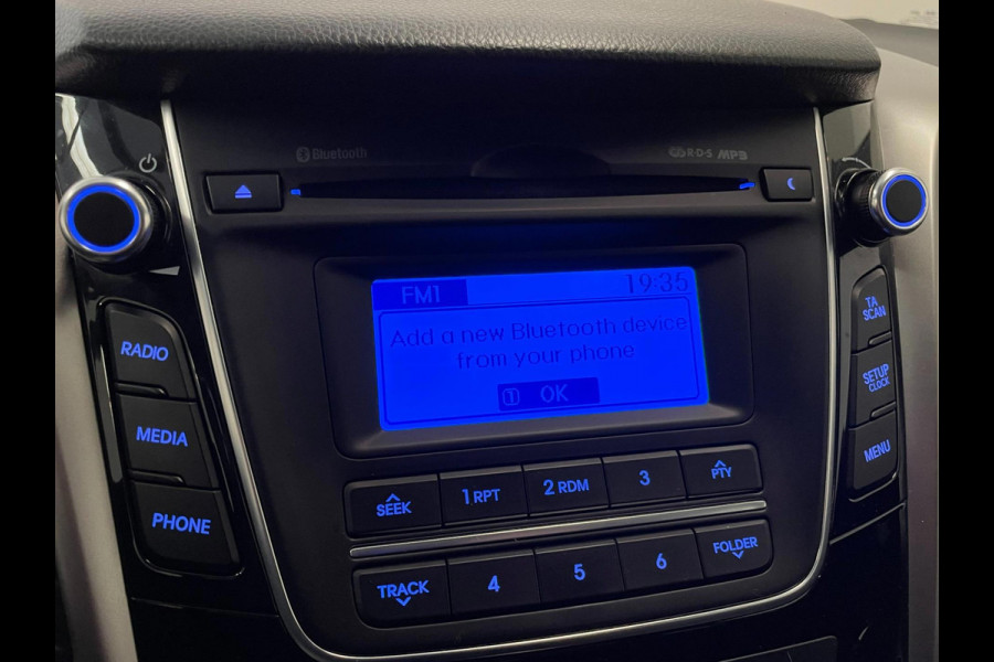 Hyundai i30 1.6 GDi / Aut / Clima / Bluetooth / 18" LM velgen