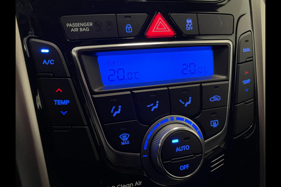 Hyundai i30 1.6 GDi / Aut / Clima / Bluetooth / 18" LM velgen