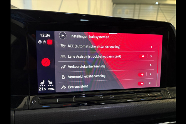 Volkswagen Golf 2.0 TSI GTI CLUBSPORT 300pk panorama
