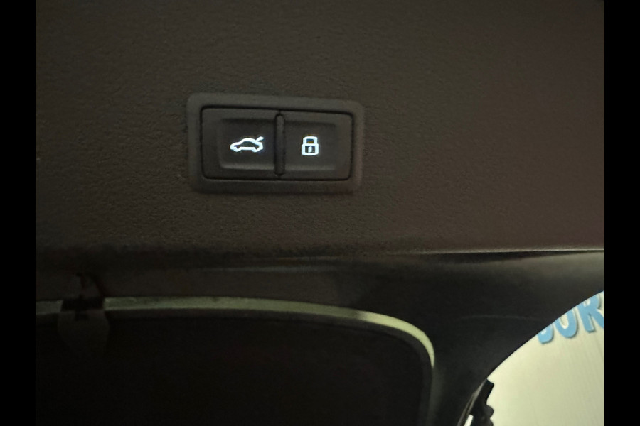 Audi e-tron Sportback 55 quattro S edition 95 kWh B&O / 360 cam / Pano / Luxe bekl.
