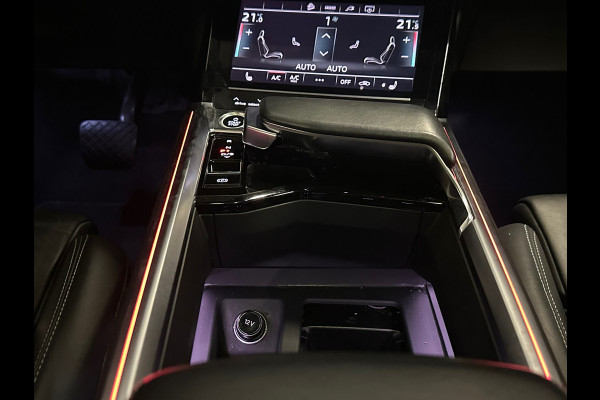 Audi e-tron Sportback 55 quattro S edition 95 kWh B&O / 360 cam / Pano / Luxe bekl.