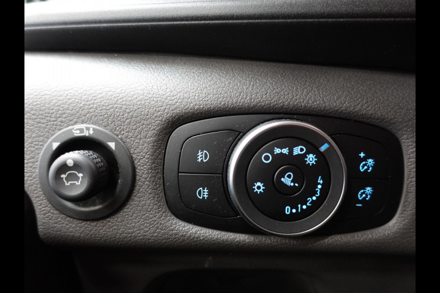 Ford Transit 130pk 2.0 L2H2 Trend Automaat Airco Navi Cruise Parkeersensoren Trekhaak Camera 360 Parkeersensoren
