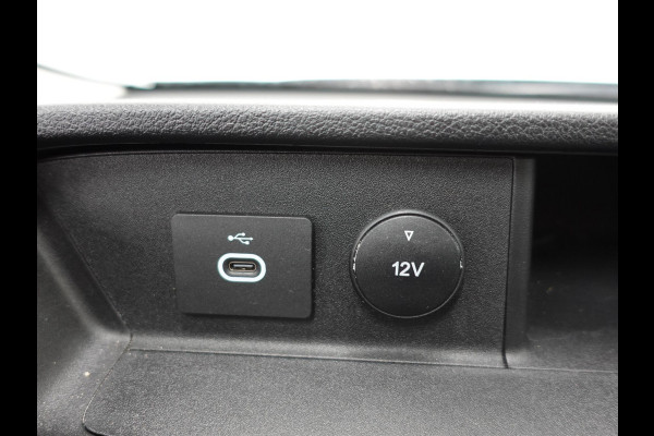 Ford Transit 130pk 2.0 L2H2 Trend Automaat Airco Navi Cruise Parkeersensoren Trekhaak Camera 360 Parkeersensoren