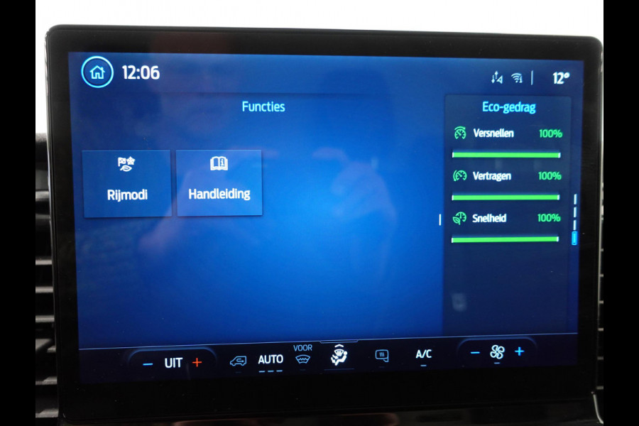 Ford Transit 130pk 2.0 L2H2 Trend Automaat Airco Navi Cruise Parkeersensoren Trekhaak Camera 360 Parkeersensoren