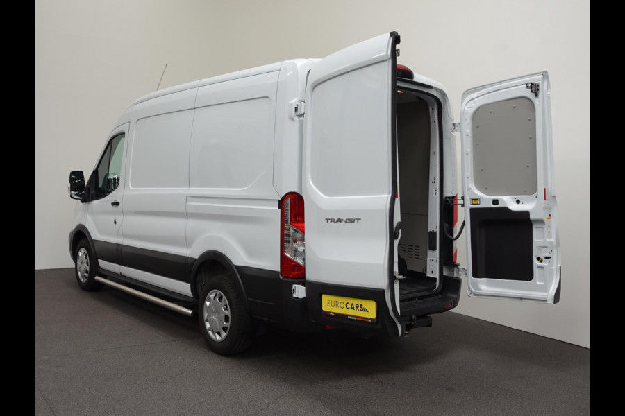 Ford Transit 130pk 2.0 L2H2 Trend Automaat Airco Navi Cruise Parkeersensoren Trekhaak Camera 360 Parkeersensoren