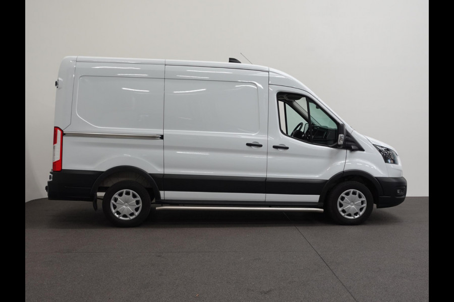 Ford Transit 130pk 2.0 L2H2 Trend Automaat Airco Navi Cruise Parkeersensoren Trekhaak Camera 360 Parkeersensoren
