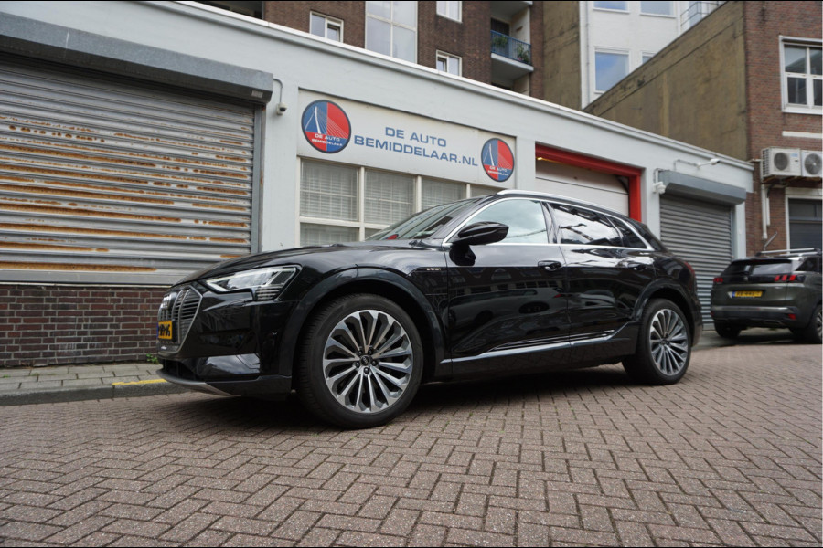 Audi e-tron 55 quattro Advanced edition Plus 95 kWh | NL AUTO | 1ste Eigenaar | Onderhoudscontract 8/2028 | Panoramadak | Luchtvering | Vollederen interieur | Trekhaak |