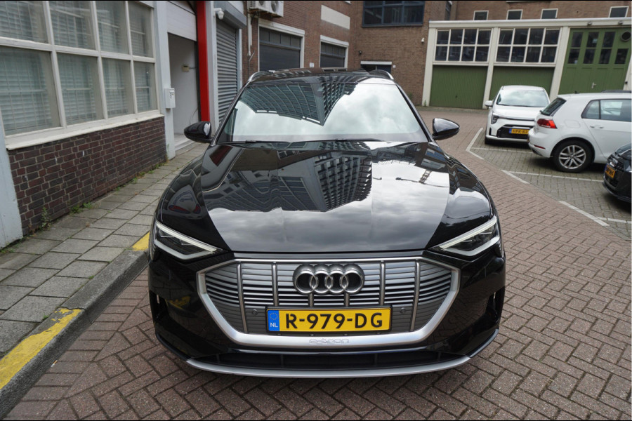 Audi e-tron 55 quattro Advanced edition Plus 95 kWh | NL AUTO | 1ste Eigenaar | Onderhoudscontract 8/2028 | Panoramadak | Luchtvering | Vollederen interieur | Trekhaak |