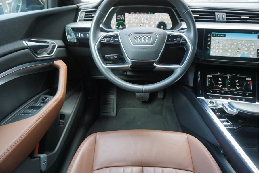 Audi e-tron 55 quattro Advanced edition Plus 95 kWh | NL AUTO | 1ste Eigenaar | Onderhoudscontract 8/2028 | Panoramadak | Luchtvering | Vollederen interieur | Trekhaak |
