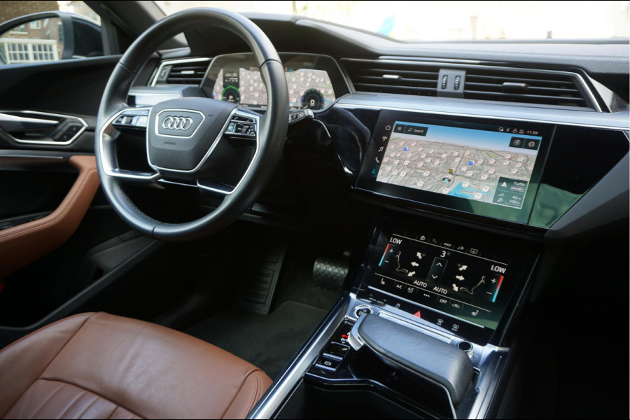 Audi e-tron 55 quattro Advanced edition Plus 95 kWh | NL AUTO | 1ste Eigenaar | Onderhoudscontract 8/2028 | Panoramadak | Luchtvering | Vollederen interieur | Trekhaak |