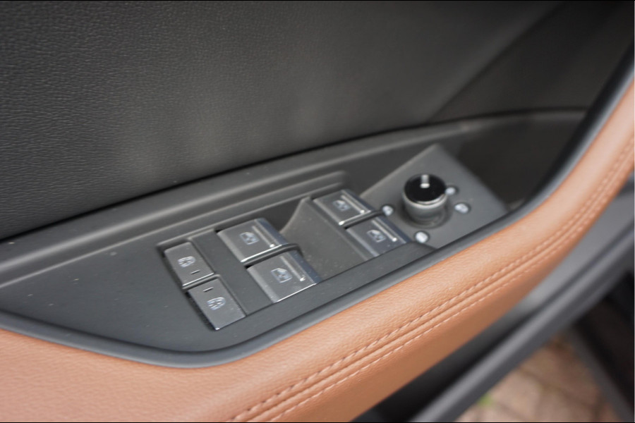 Audi e-tron 55 quattro Advanced edition Plus 95 kWh | NL AUTO | 1ste Eigenaar | Onderhoudscontract 8/2028 | Panoramadak | Luchtvering | Vollederen interieur | Trekhaak |
