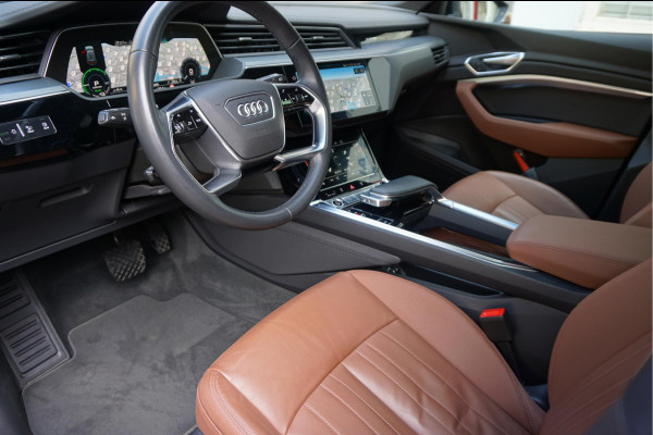 Audi e-tron 55 quattro Advanced edition Plus 95 kWh | NL AUTO | 1ste Eigenaar | Onderhoudscontract 8/2028 | Panoramadak | Luchtvering | Vollederen interieur | Trekhaak |
