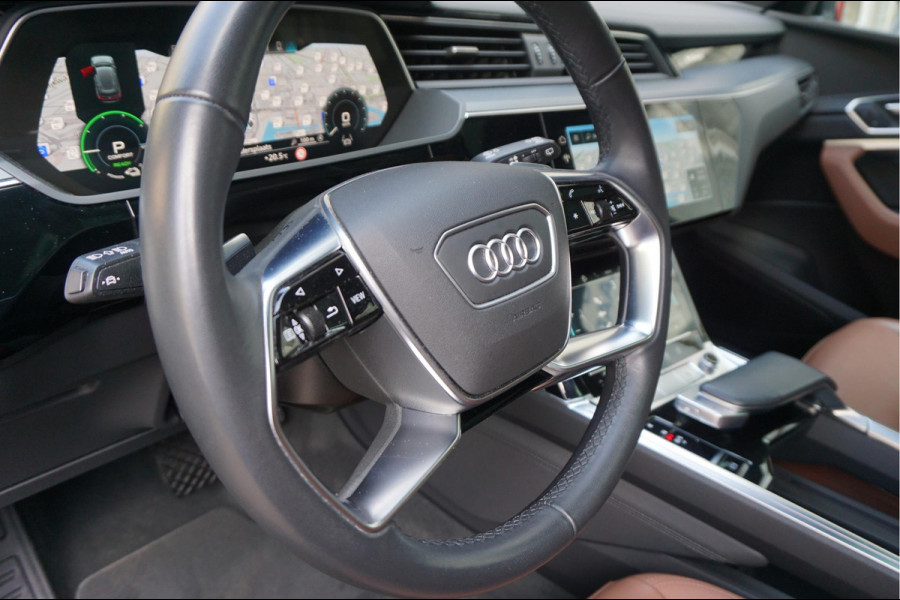 Audi e-tron 55 quattro Advanced edition Plus 95 kWh | NL AUTO | 1ste Eigenaar | Onderhoudscontract 8/2028 | Panoramadak | Luchtvering | Vollederen interieur | Trekhaak |