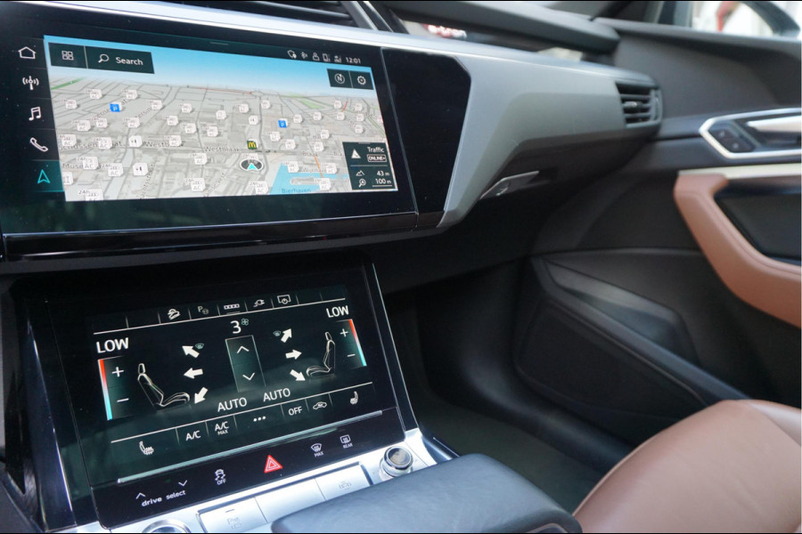 Audi e-tron 55 quattro Advanced edition Plus 95 kWh | NL AUTO | 1ste Eigenaar | Onderhoudscontract 8/2028 | Panoramadak | Luchtvering | Vollederen interieur | Trekhaak |