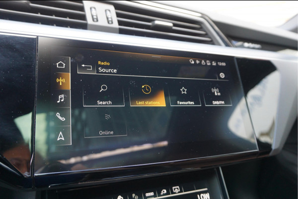 Audi e-tron 55 quattro Advanced edition Plus 95 kWh | NL AUTO | 1ste Eigenaar | Onderhoudscontract 8/2028 | Panoramadak | Luchtvering | Vollederen interieur | Trekhaak |
