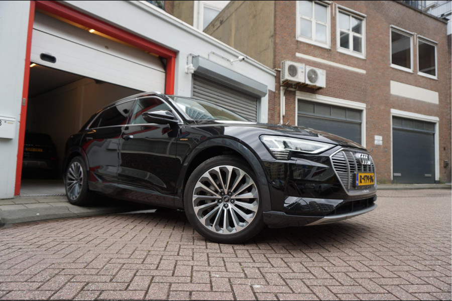 Audi e-tron 55 quattro Advanced edition Plus 95 kWh | NL AUTO | 1ste Eigenaar | Onderhoudscontract 8/2028 | Panoramadak | Luchtvering | Vollederen interieur | Trekhaak |