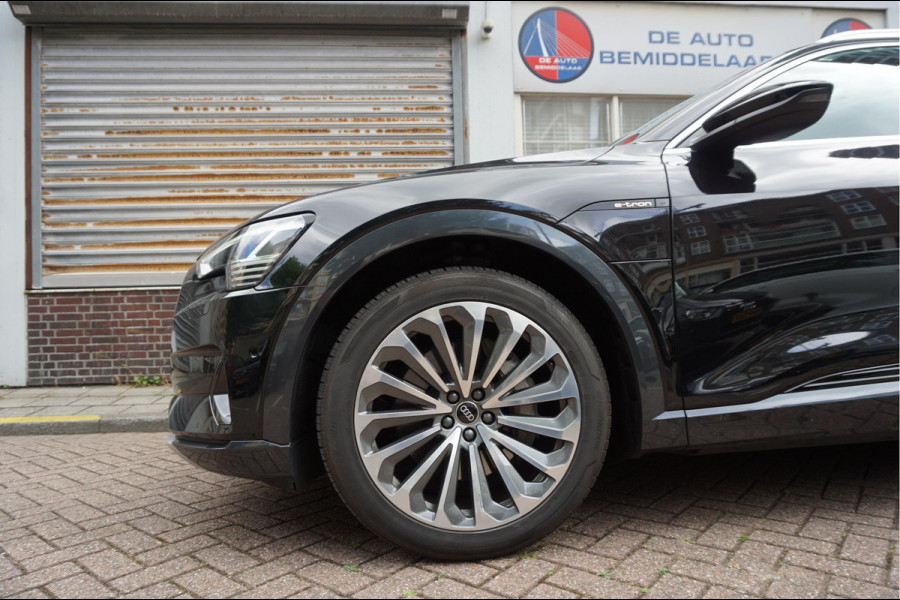 Audi e-tron 55 quattro Advanced edition Plus 95 kWh | NL AUTO | 1ste Eigenaar | Onderhoudscontract 8/2028 | Panoramadak | Luchtvering | Vollederen interieur | Trekhaak |
