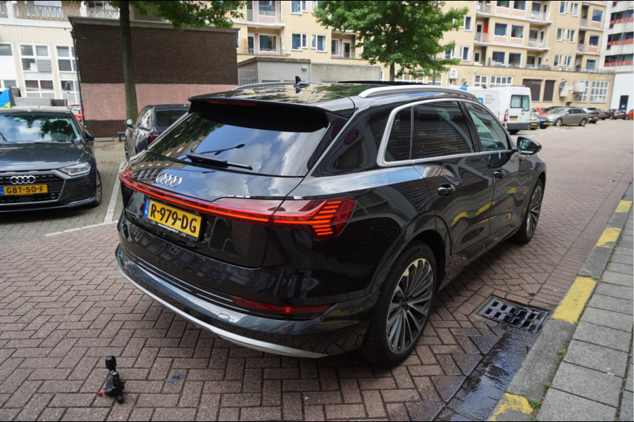 Audi e-tron 55 quattro Advanced edition Plus 95 kWh | NL AUTO | 1ste Eigenaar | Onderhoudscontract 8/2028 | Panoramadak | Luchtvering | Vollederen interieur | Trekhaak |