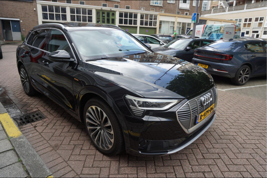 Audi e-tron 55 quattro Advanced edition Plus 95 kWh | NL AUTO | 1ste Eigenaar | Onderhoudscontract 8/2028 | Panoramadak | Luchtvering | Vollederen interieur | Trekhaak |