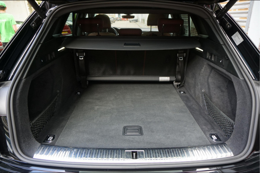 Audi e-tron 55 quattro Advanced edition Plus 95 kWh | NL AUTO | 1ste Eigenaar | Onderhoudscontract 8/2028 | Panoramadak | Luchtvering | Vollederen interieur | Trekhaak |