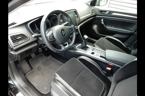 Renault MEGANE Estate 1.2 TCe GT-LINE*LED*NAVI*R-LINK*1/2 LEDER*